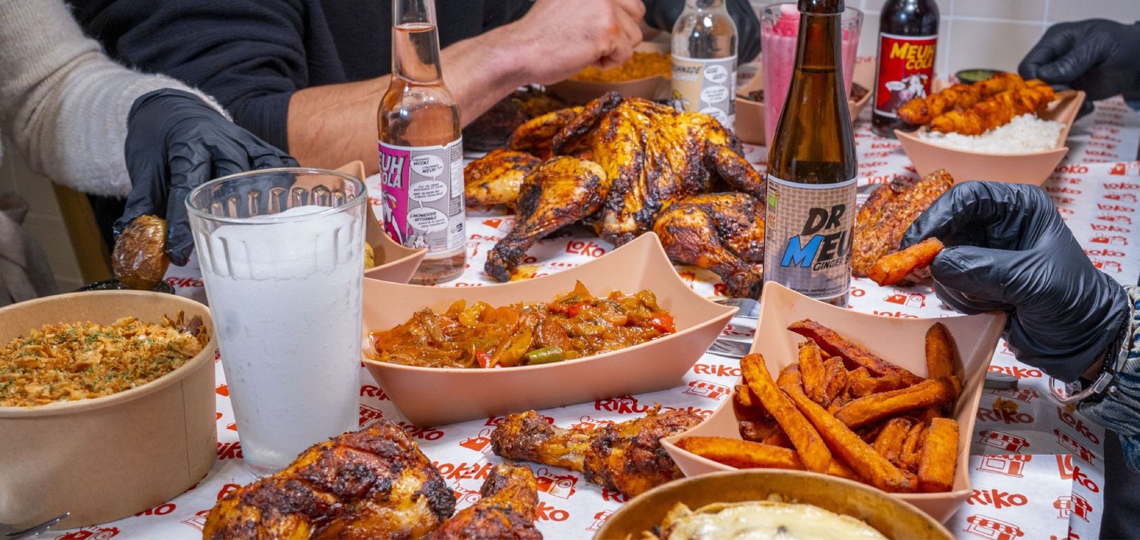 Repas partagé entre amis chez LokoRiko